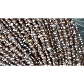 Zoetwaterparels - gekleurd - 4 mm - Bruin Beige - per streng