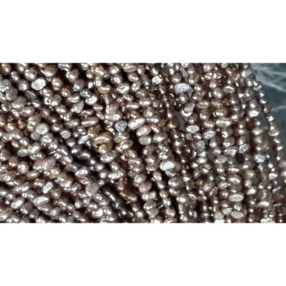 Zoetwaterparels - gekleurd - 4 mm - Bruin Beige - per streng
