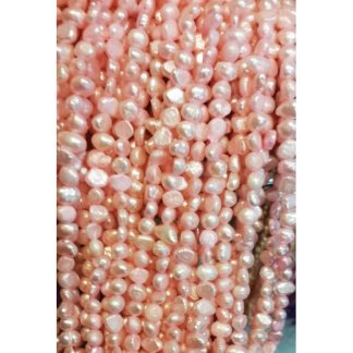 Zoetwaterparels - gekleurd - 4 mm - Roze - per streng